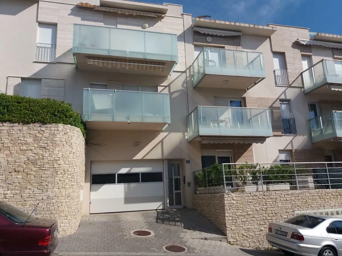 Apartment Maslina Split